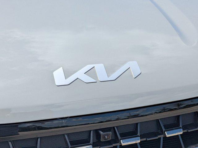 new 2026 Kia Carnival car, priced at $43,050