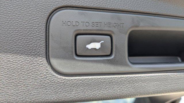 used 2023 Acura MDX car, priced at $39,999