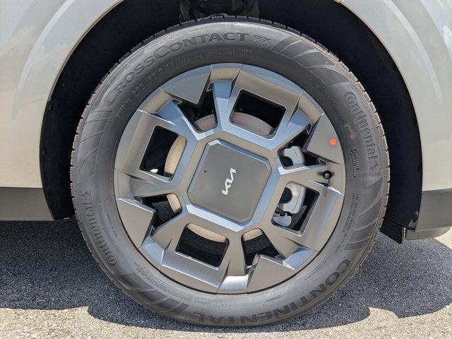 new 2026 Kia Carnival Hybrid car, priced at $40,036
