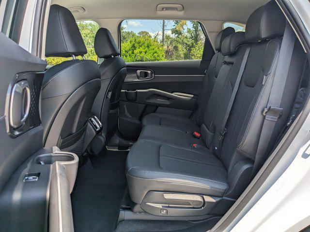 new 2025 Kia Sorento car, priced at $32,756