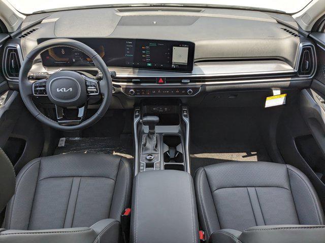 new 2025 Kia Sorento car, priced at $32,756