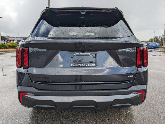 new 2025 Kia Sorento car, priced at $40,327
