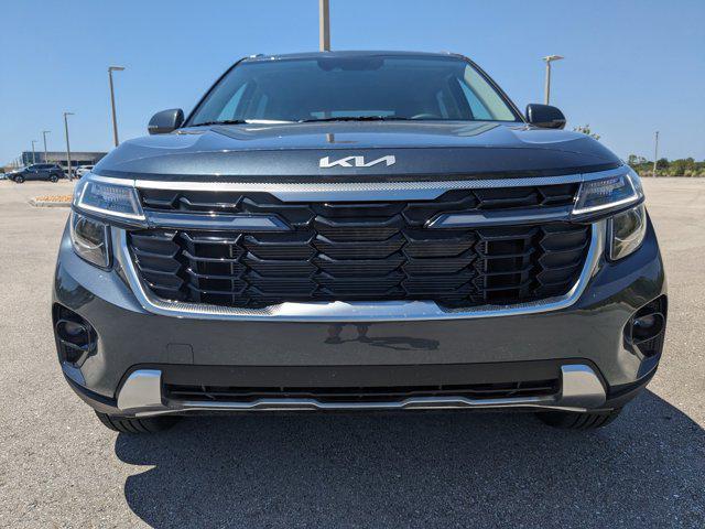 new 2025 Kia Seltos car, priced at $25,827