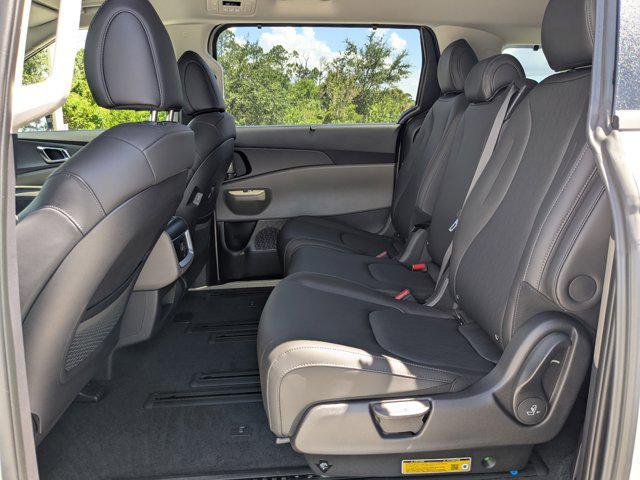 new 2026 Kia Carnival Hybrid car, priced at $40,498