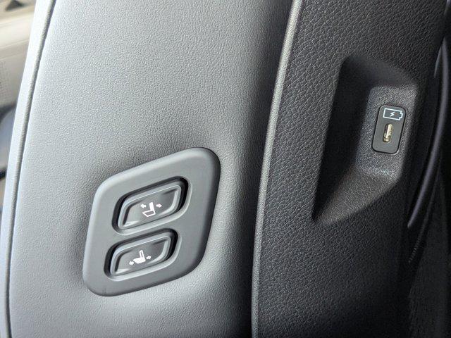new 2026 Kia Carnival Hybrid car, priced at $40,498