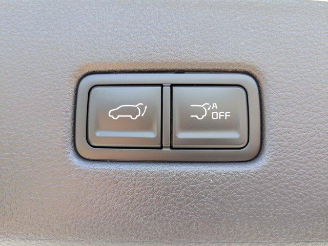 new 2026 Kia Carnival Hybrid car, priced at $40,498