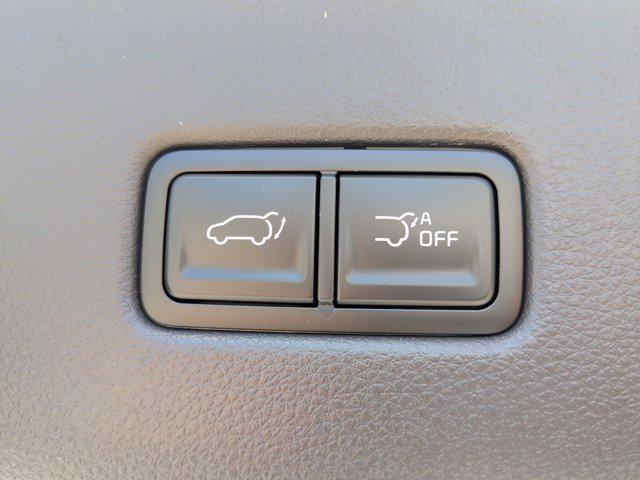 new 2026 Kia Carnival Hybrid car, priced at $40,498