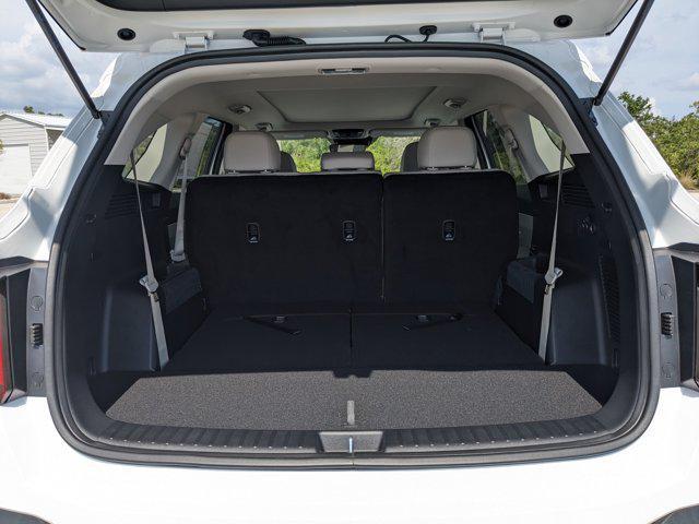new 2025 Kia Sorento car, priced at $32,916