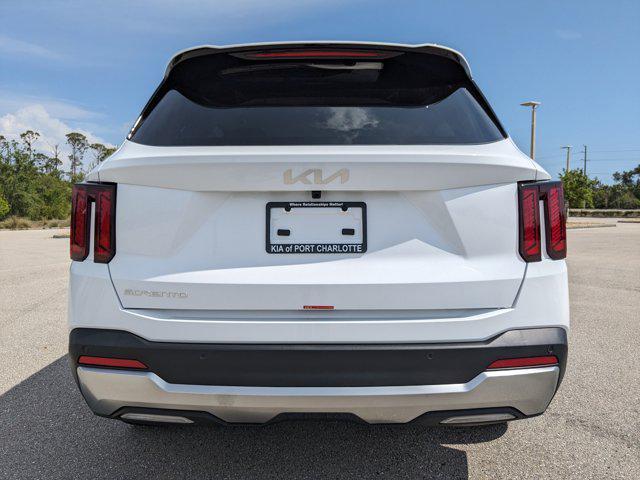 new 2025 Kia Sorento car, priced at $32,916