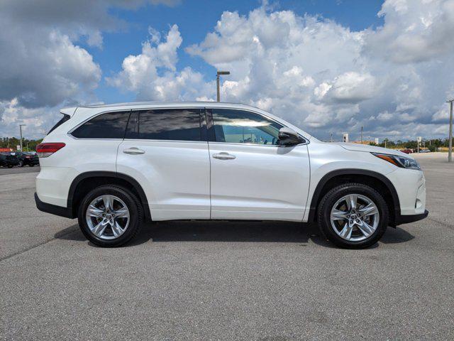 used 2018 Toyota Highlander car, priced at $28,972