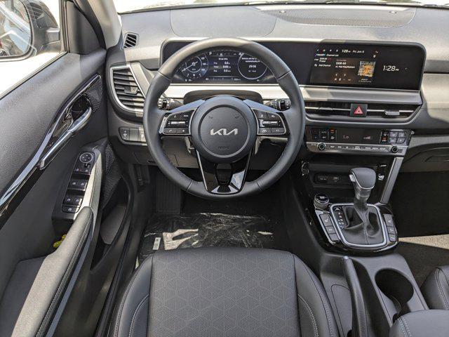 new 2025 Kia Seltos car, priced at $23,941