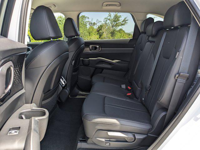 new 2025 Kia Sorento car, priced at $33,546