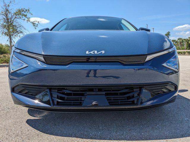 new 2025 Kia EV6 car, priced at $41,762