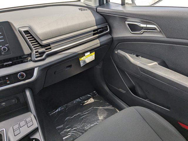 new 2025 Kia Sportage car, priced at $25,876