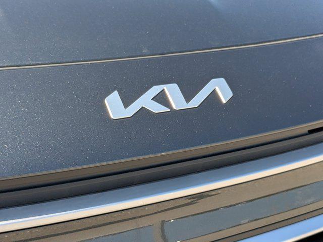 new 2025 Kia Niro car, priced at $29,882