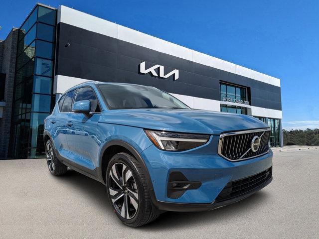 used 2023 Volvo XC40 car, priced at $28,972