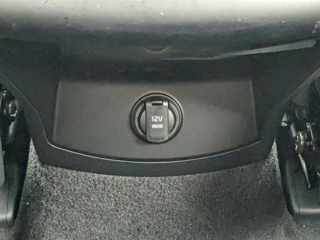 new 2025 Kia Sorento car, priced at $33,273