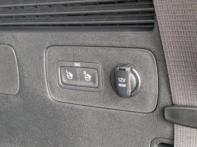 new 2025 Kia Sorento car, priced at $33,273