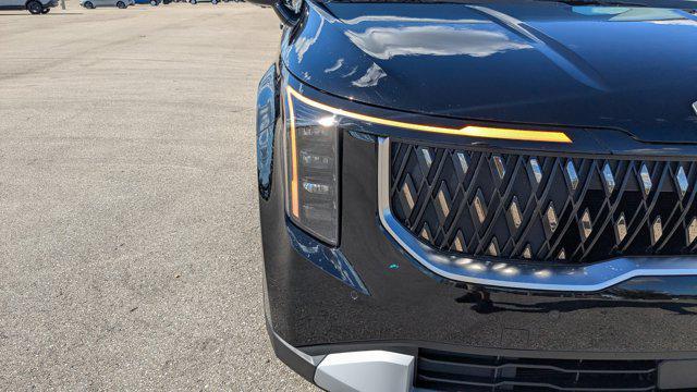 new 2026 Kia Carnival Hybrid car, priced at $40,071