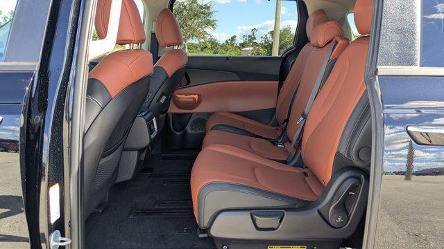 new 2026 Kia Carnival Hybrid car, priced at $40,071