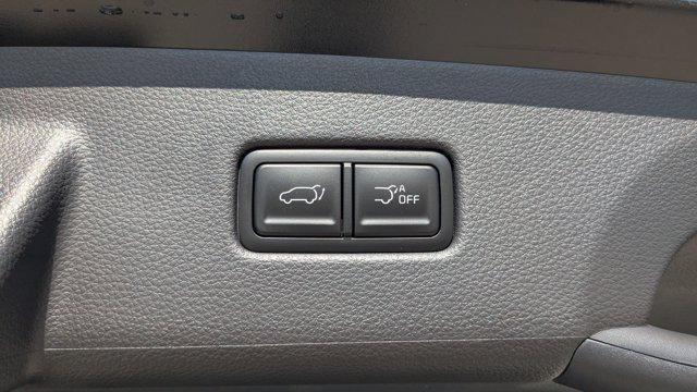 new 2026 Kia Carnival Hybrid car, priced at $40,071