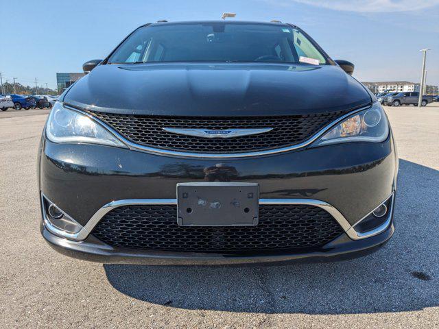 used 2017 Chrysler Pacifica car, priced at $14,991