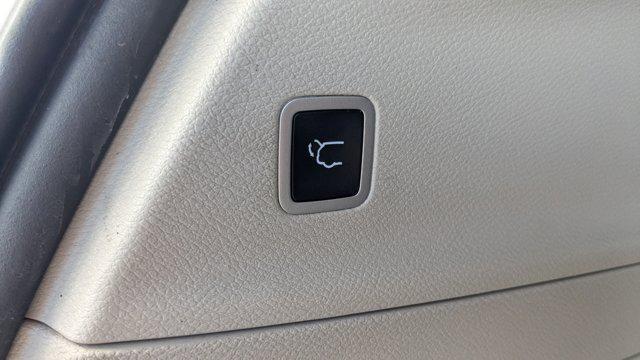 used 2021 Chrysler Pacifica car, priced at $15,990