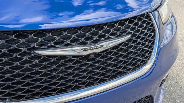 used 2021 Chrysler Pacifica car, priced at $15,990