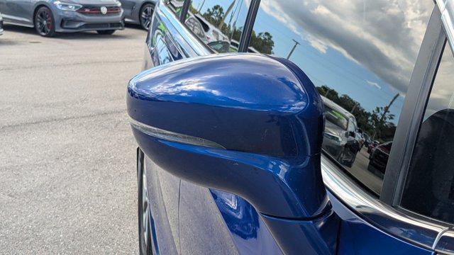 used 2021 Chrysler Pacifica car, priced at $15,990