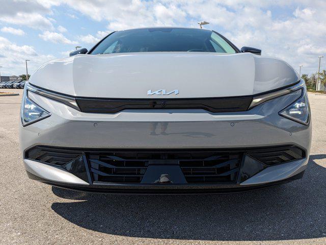 new 2025 Kia EV6 car, priced at $42,056