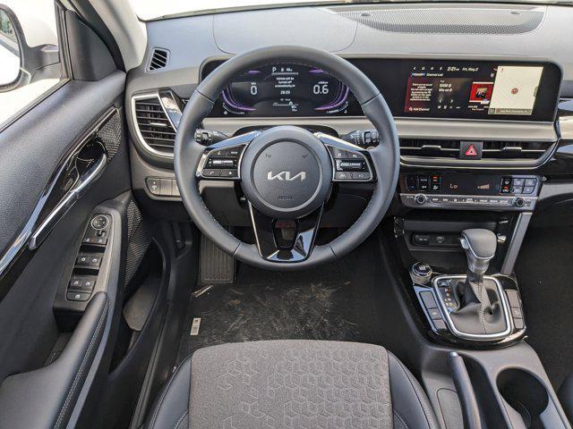 new 2025 Kia Seltos car, priced at $23,203