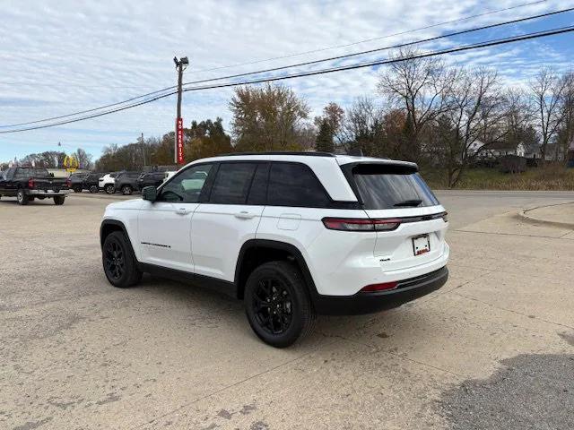 new 2025 Jeep Grand Cherokee car, priced at $46,135