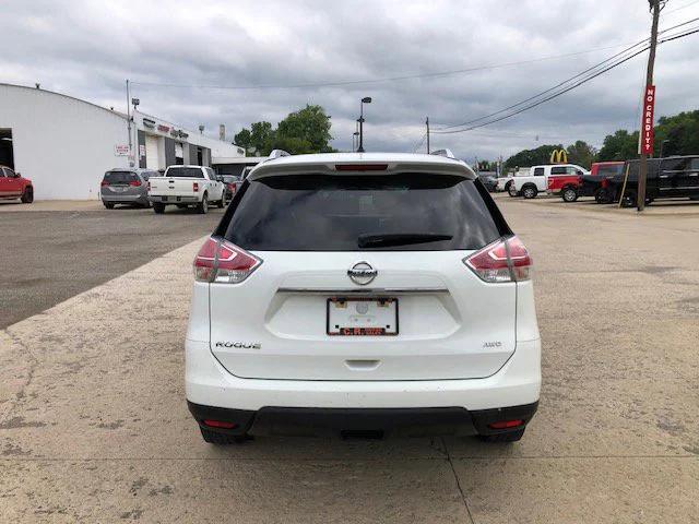 used 2016 Nissan Rogue car, priced at $10,900