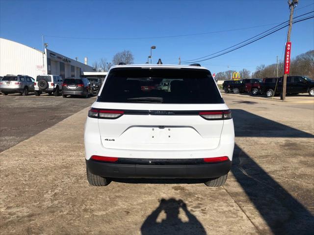 new 2025 Jeep Grand Cherokee car, priced at $46,930