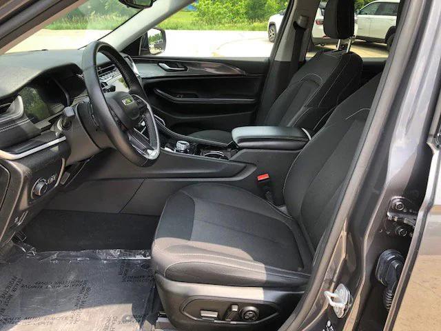 used 2022 Jeep Grand Cherokee car, priced at $31,900