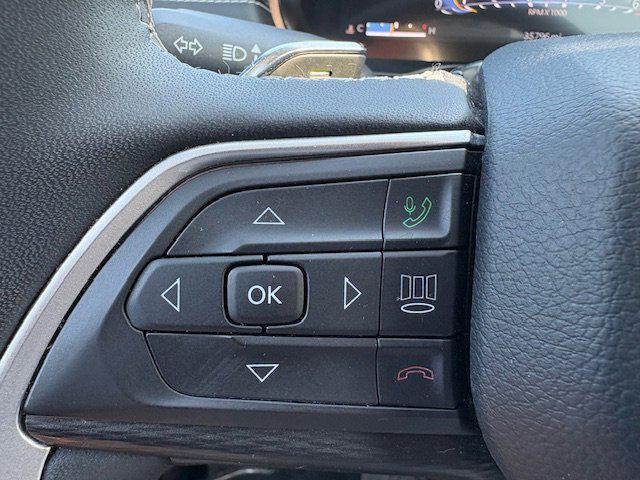 used 2023 Jeep Grand Cherokee car, priced at $33,900
