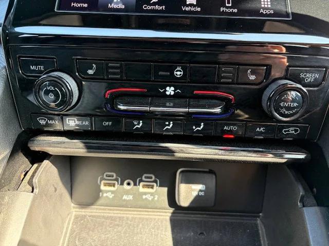 used 2023 Jeep Grand Cherokee car, priced at $33,900