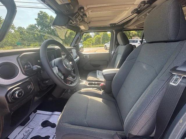 new 2025 Jeep Wrangler car, priced at $55,075