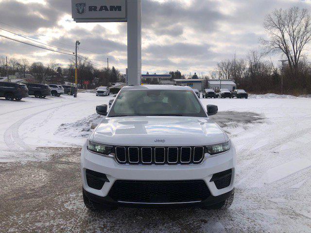 used 2023 Jeep Grand Cherokee car, priced at $26,900