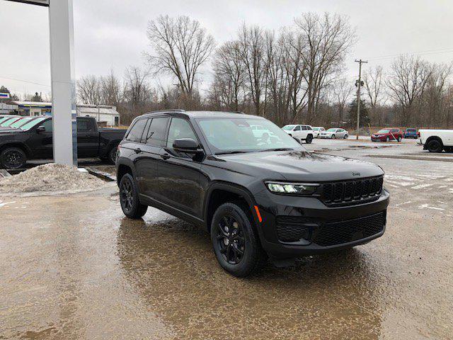 new 2025 Jeep Grand Cherokee car, priced at $46,030