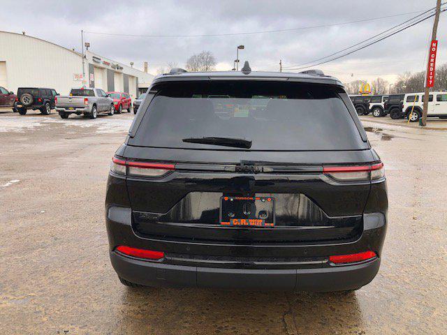 new 2025 Jeep Grand Cherokee car, priced at $46,530