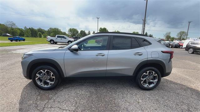 new 2025 Chevrolet Trax car, priced at $24,635