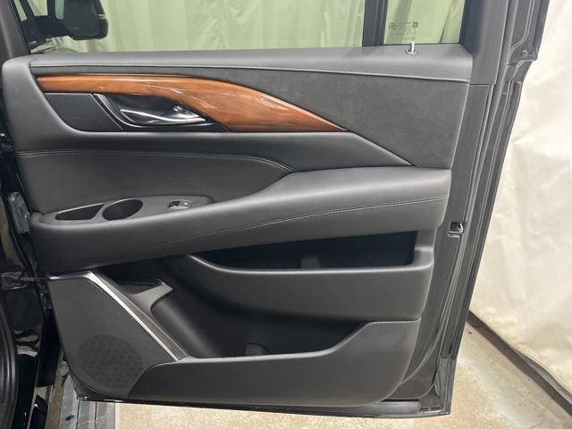 used 2019 Cadillac Escalade ESV car, priced at $41,249