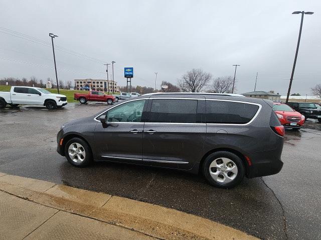 used 2017 Chrysler Pacifica car, priced at $14,888