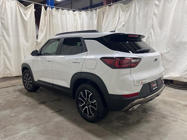 new 2025 Chevrolet TrailBlazer car, priced at $30,560