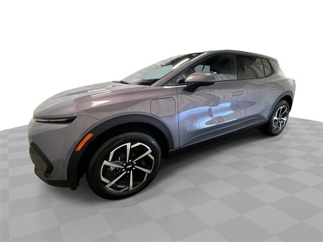 new 2025 Chevrolet Equinox EV car, priced at $38,885