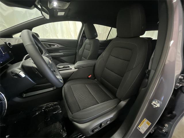 new 2025 Chevrolet Equinox EV car, priced at $38,885