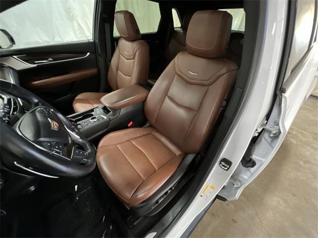 used 2021 Cadillac XT5 car, priced at $36,500