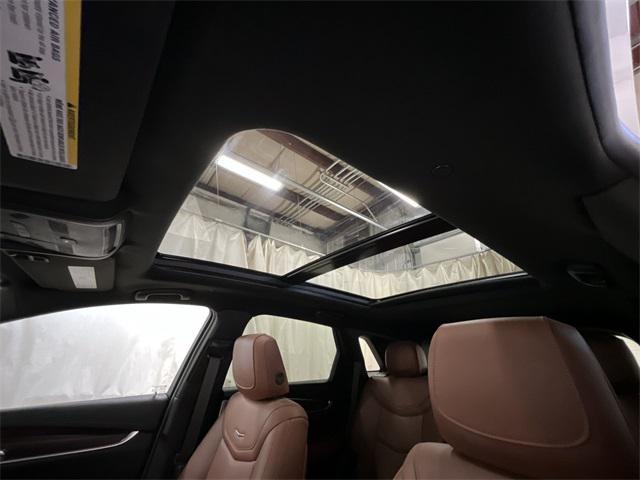 used 2021 Cadillac XT5 car, priced at $36,500