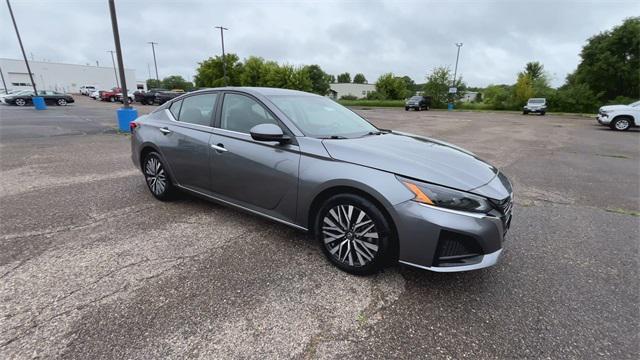 used 2023 Nissan Altima car, priced at $20,999
